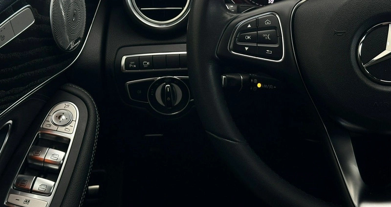 Mercedes-Benz GLC cena 159900 przebieg: 155464, rok produkcji 2017 z Tarczyn małe 781